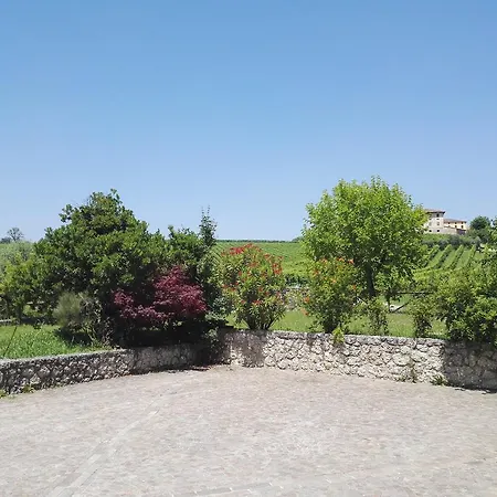 Il Giuggiolo فندق مبيت وإفطار كونيليانو